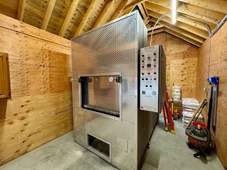 More Photos Of 57 Amanda Ln, Canaan Office For Sale