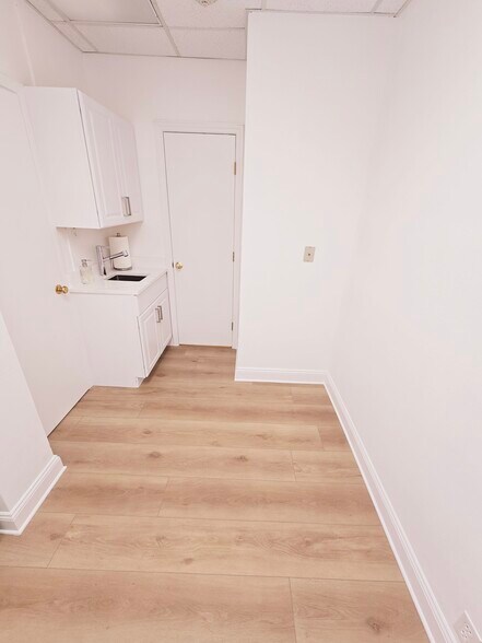 More Photos Of 155-157 E New England Ave, Winter Park Medical For Sale
