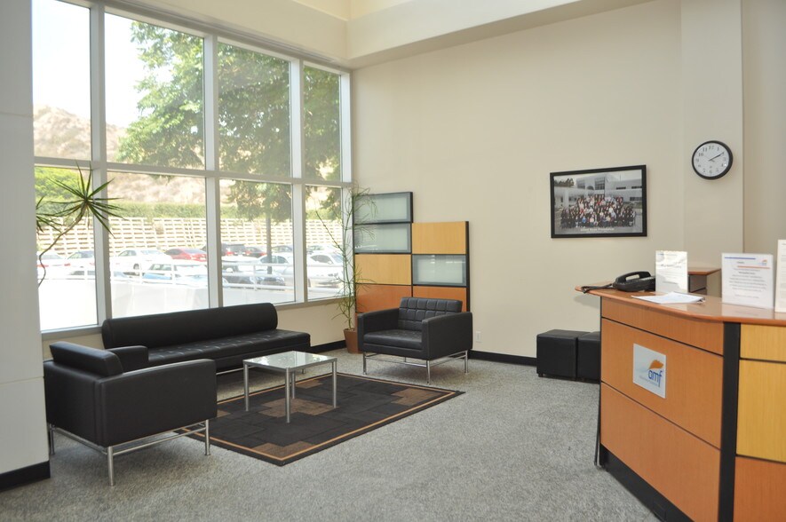 More Photos Of 25134 Rye Canyon Loop, Valencia Office For Lease