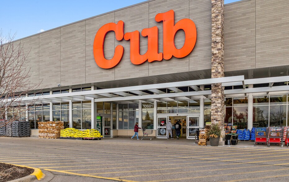 More Photos Of 10855 University Ave NE, Blaine Unknown For Lease