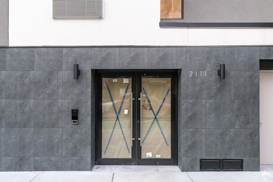 More Photos Of 21-11 31st Ave, Astoria Apartments For Sale