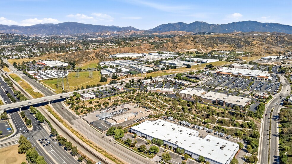 More Photos Of 26571-26583 Golden Valley Rd, Santa Clarita Restaurant For Sale