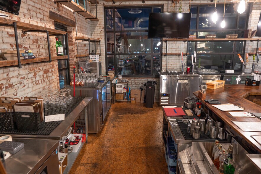 More Photos Of 1 N Lowry St, Smyrna Restaurant For Sale