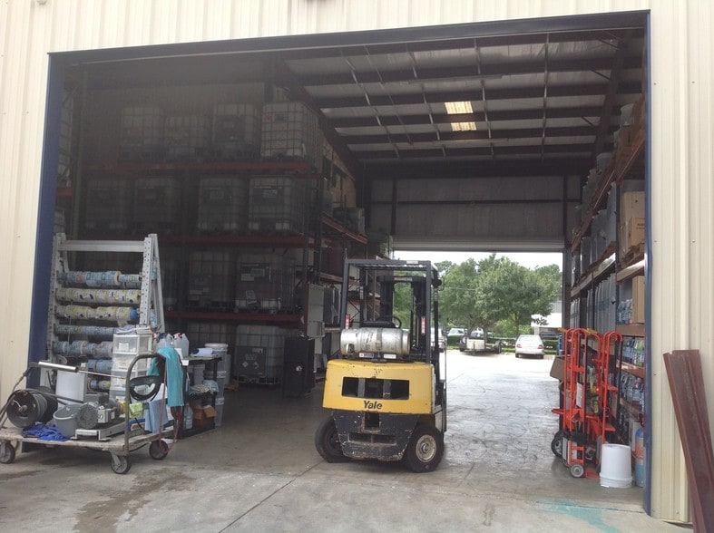 More Photos Of 2710 Pemberton Dr, Apopka Warehouse For Sale