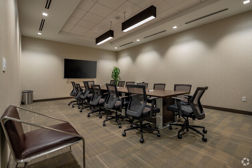 More Photos Of 2806 W Bitters Rd, San Antonio Office For Lease