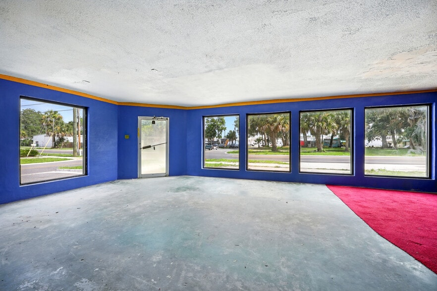 More Photos Of 1321 St Johns Ave, Palatka Service For Sale