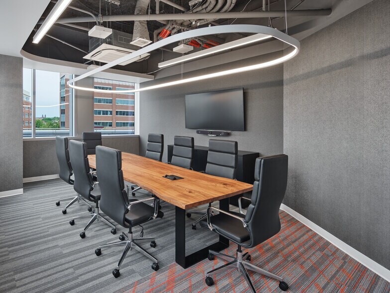More Photos Of 4 N Martin Luther King Jr Blvd, Baltimore Coworking Space