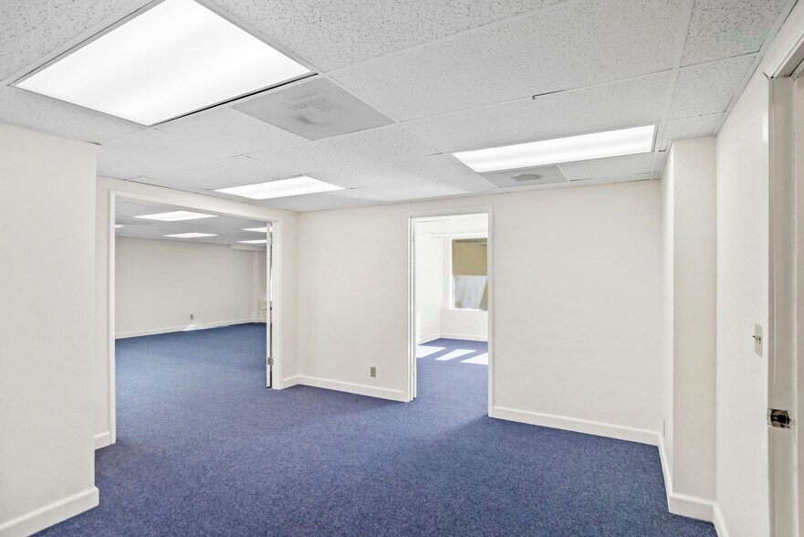 More Photos Of 1376 N 4th St, San Jose Light Distribution For Sale