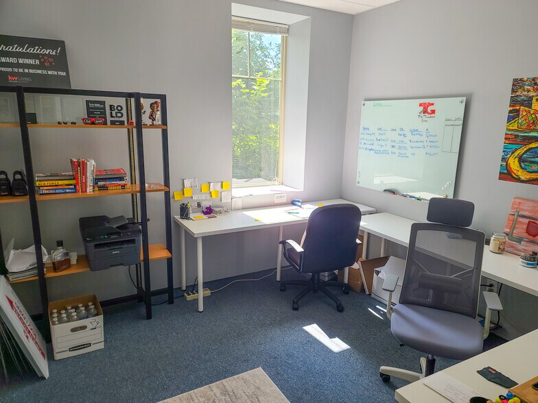 More Photos Of 32875 Solon Rd, Solon Medical For Lease