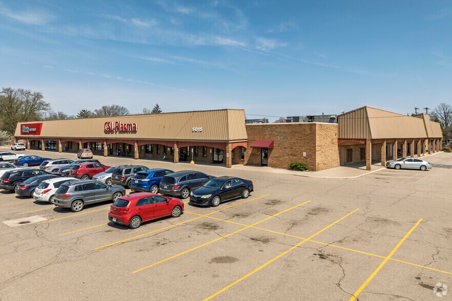 More Photos Of 5015 S Cedar St, Lansing General Retail For Sale