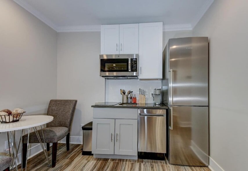 More Photos Of 1800 Connecticut Ave NW, Washington Hospitality For Sale
