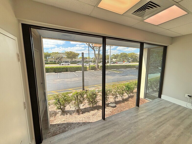 More Photos Of 901 Clint Moore Rd, Boca Raton Loft Creative Space For Sale