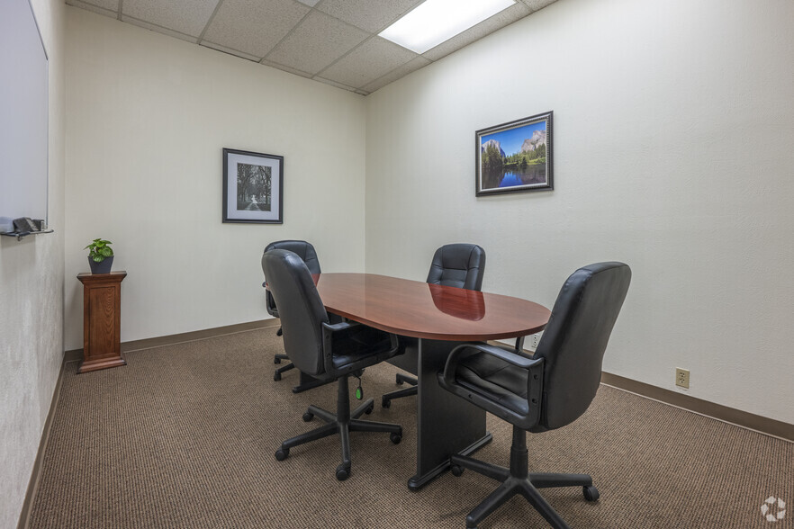 More Photos Of 2901 Juan Tabo Blvd NE, Albuquerque Office For Lease