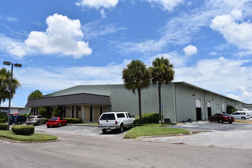 More Photos Of 12910 Automobile Blvd, Clearwater Manufacturing For Lease