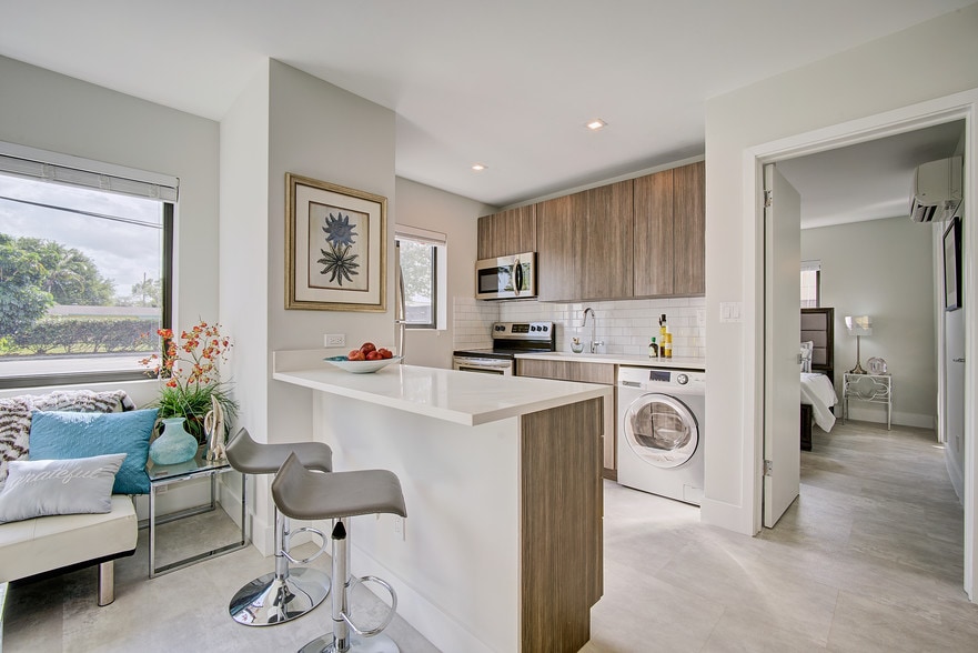 More Photos Of 1273 NE 38th St, Oakland Park Apartments For Sale