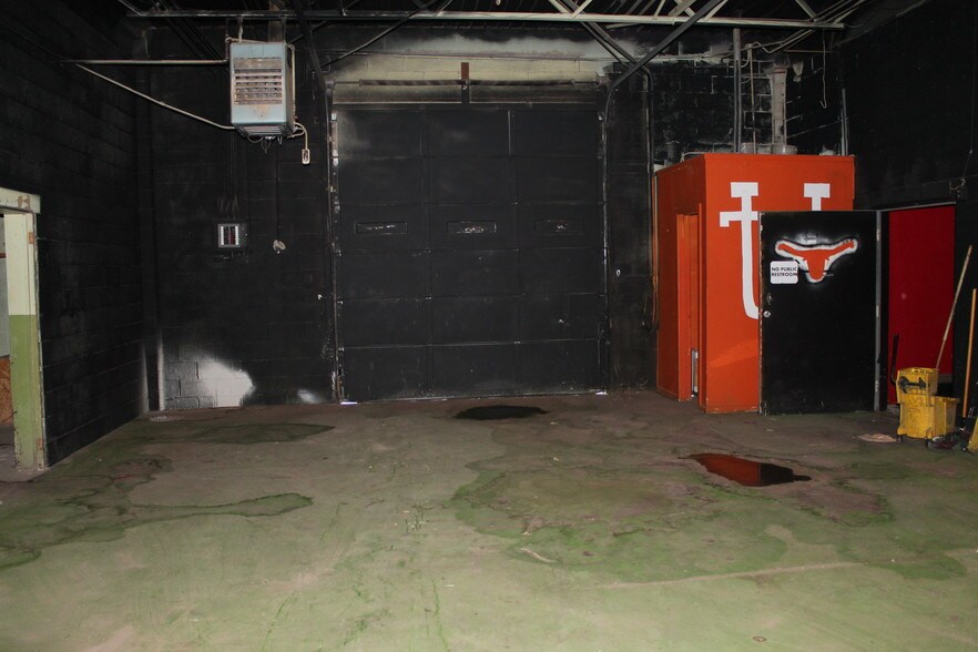 More Photos Of 4820 Avenue Q, Lubbock Industrial For Sale