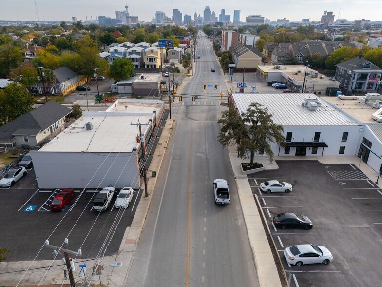 More Photos Of 2100-2110 McCullough Ave, San Antonio Storefront For Sale