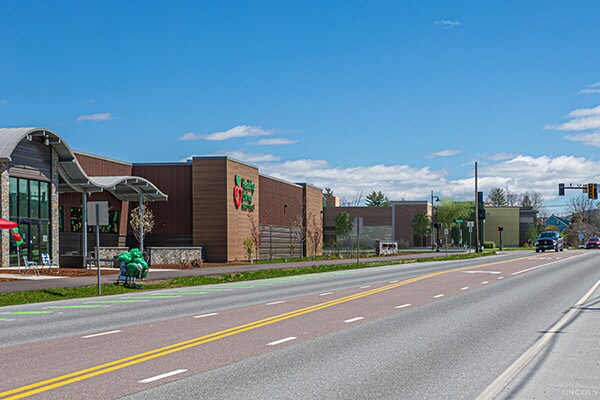 More Photos Of 129 Market St, Williston Freestanding For Lease