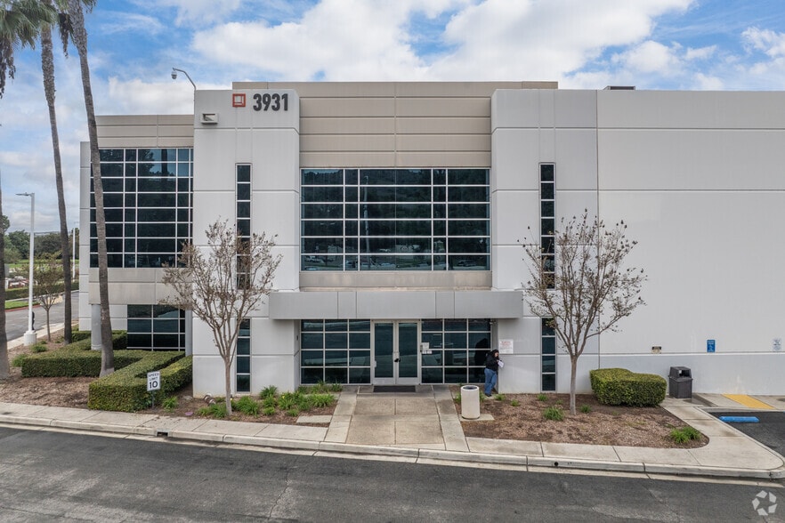 More Photos Of 3931 Workman Mill Rd, City of Industry Distribution For Lease