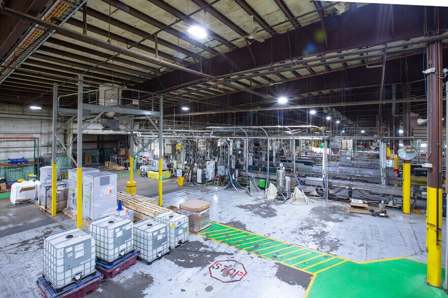 More Photos Of 8 Morin St, Biddeford Warehouse For Sale