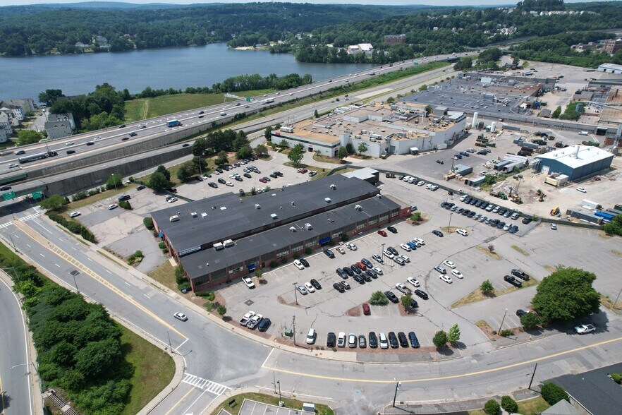 More Photos Of 151 W Boylston Dr, Worcester Warehouse For Lease