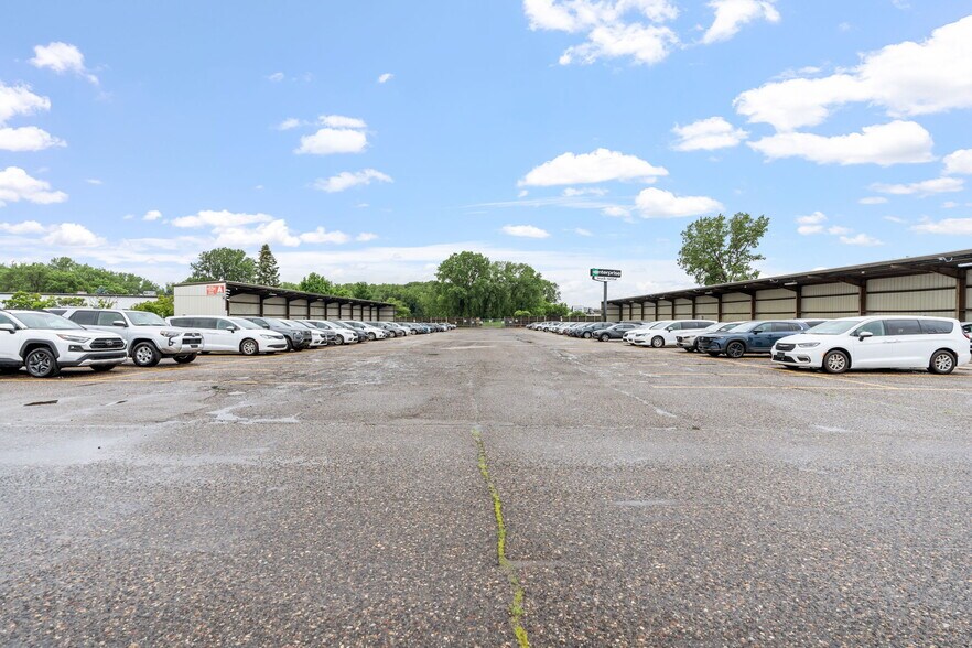 More Photos Of 2905 Lexington Ave S, Eagan Flex For Sale