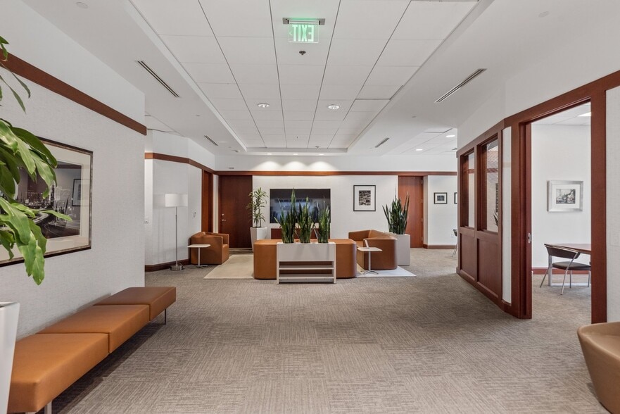 More Photos Of 333 Fayetteville St, Raleigh Office For Lease