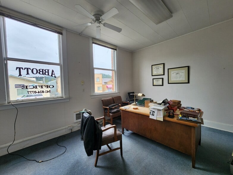 More Photos Of 99 E 2nd St, Coquille Specialty For Sale