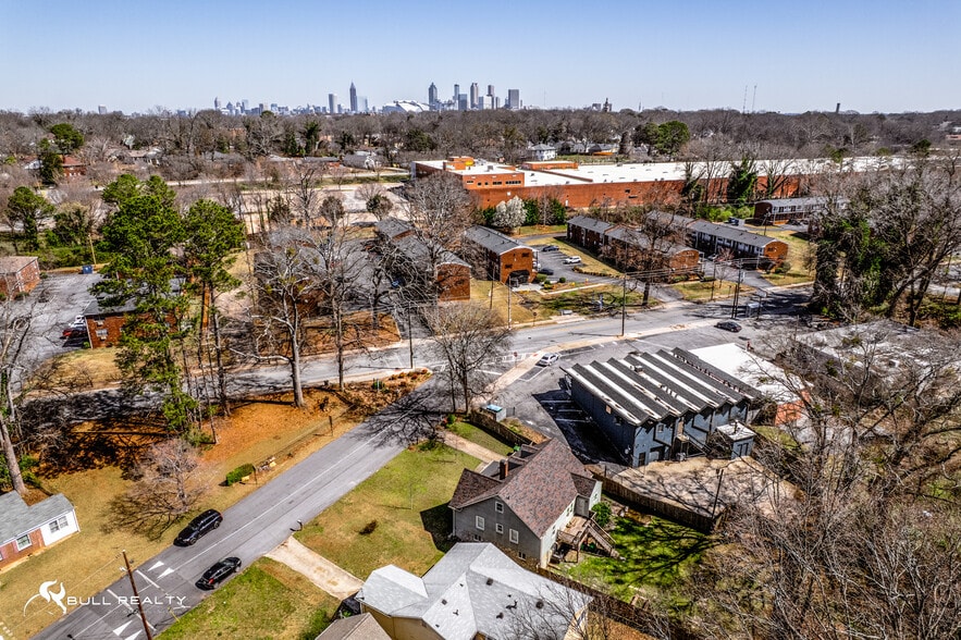 More Photos Of 1302 Donnelly Ave, Atlanta Freestanding For Lease