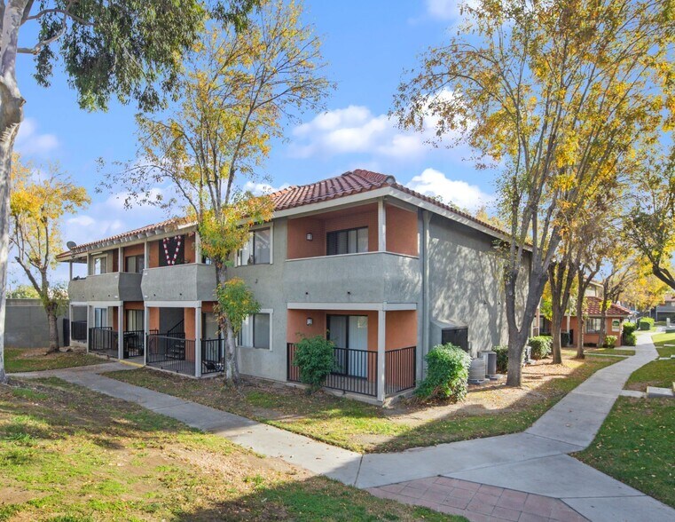 More Photos Of 1531 W Rialto Ave, Fontana Apartments For Sale