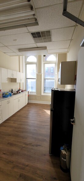 More Photos Of 501 Penn St, Reading Office For Sale