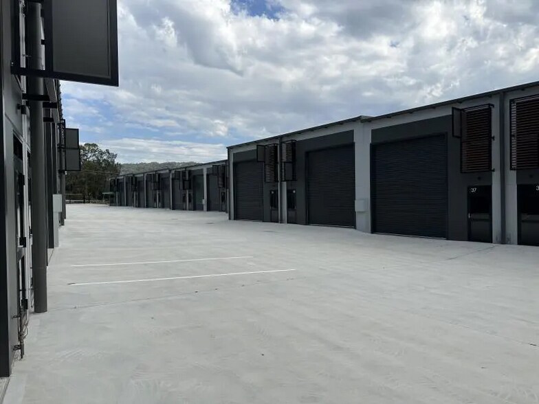 More Photos Of 9 Blackett St, West Gosford Unknown For Lease