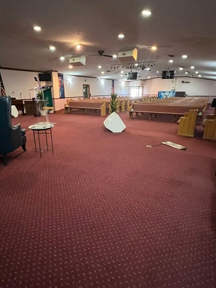 More Photos Of 955 Oliver Ave, Indianapolis Religious Facility For Sale