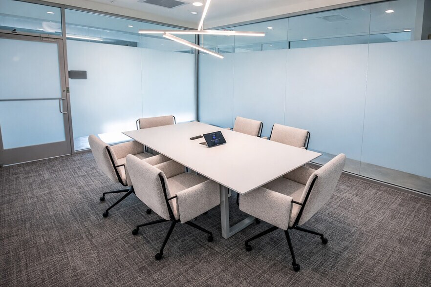 More Photos Of 2500 NE 11th St, Bentonville Coworking Space