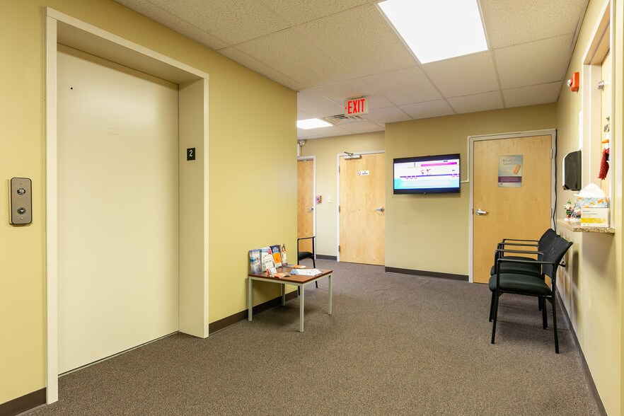 More Photos Of 1195 N Main St, Providence Medical For Lease