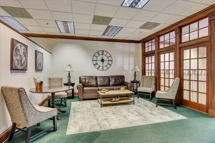 More Photos Of 624 Ellis St, Augusta Office For Sale
