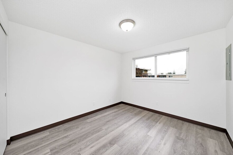 More Photos Of 13455 SE Oatfield Rd, Milwaukie Apartments For Sale