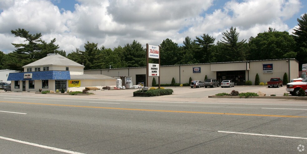 Primary Photo Of 2300 Nooseneck Hill Rd, Coventry Freestanding For Sale