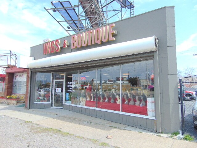 More Photos Of 15390 Gratiot Ave, Detroit Storefront For Sale