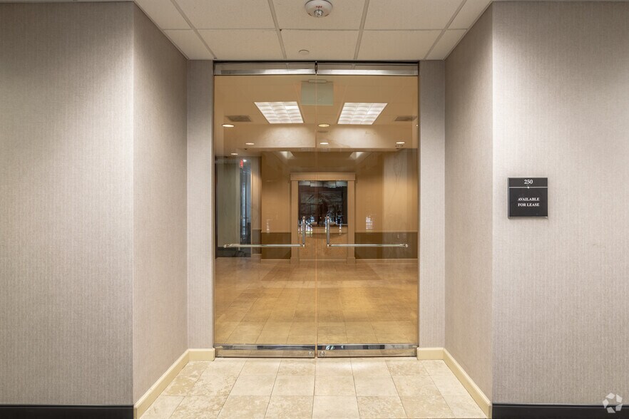 More Photos Of 10101 Reunion Pl, San Antonio Office For Lease