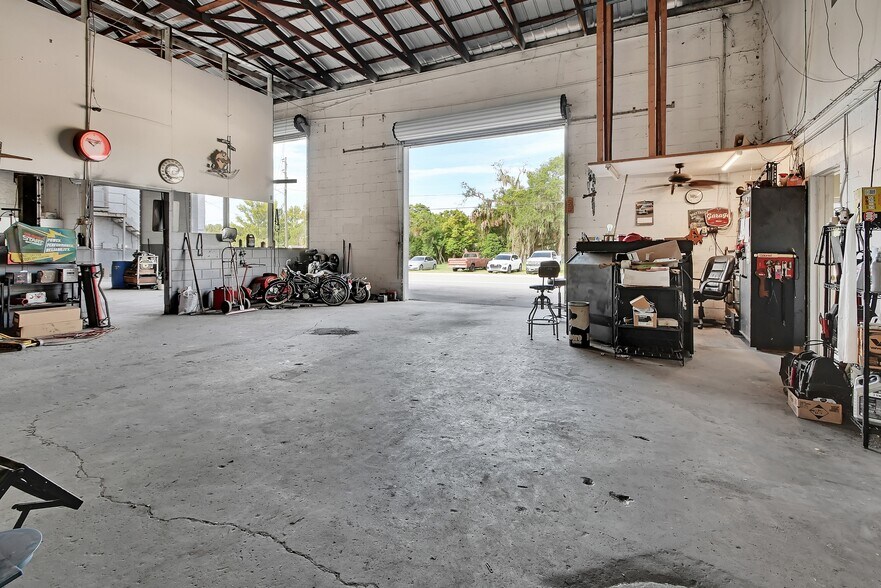 More Photos Of 309 S Florida Ave, Deland Auto Repair For Sale