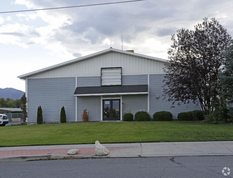 More Photos Of 9119 S Monroe Plaza Way, Sandy Freestanding For Lease
