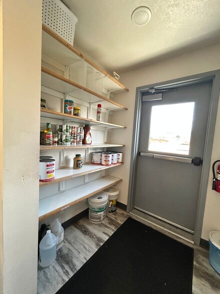 More Photos Of 1065 Tefft St, Corvallis Office For Lease