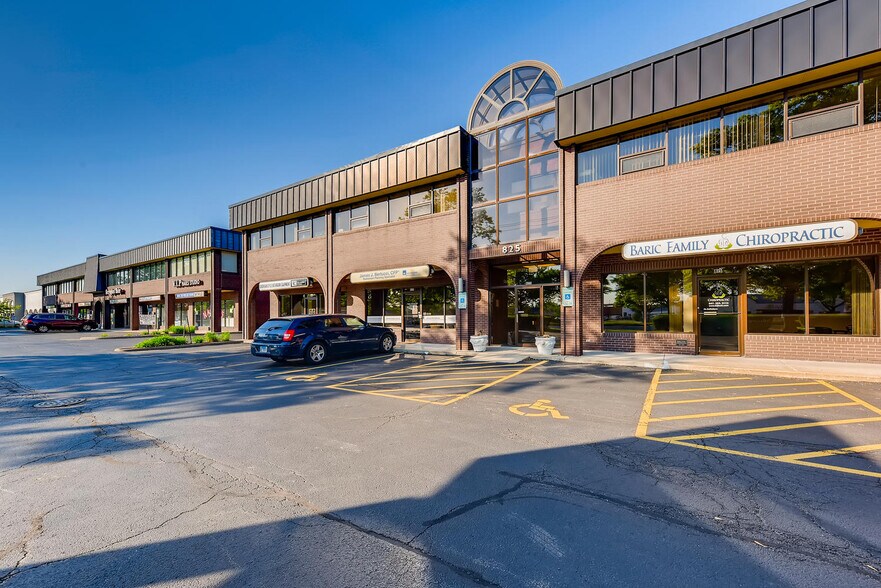 More Photos Of 805-815 E Rand Rd, Arlington Heights Unknown For Lease