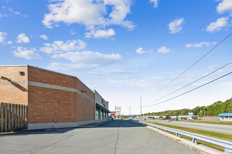 More Photos Of 2100 N Township Blvd, Pittston General Retail For Lease