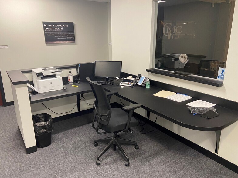 More Photos Of 661 Andersen Dr, Pittsburgh Office For Lease