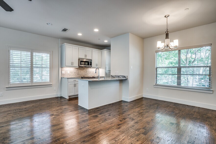 More Photos Of 6140 Oram St, Dallas Apartments For Sale