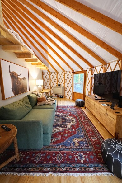 More Photos Of 9239 E 8 Mile Rd, Luther Hotel For Sale