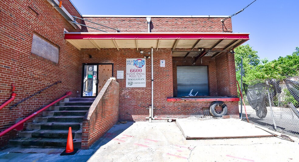 More Photos Of 233 Van Buren St NW, Washington Warehouse For Sale