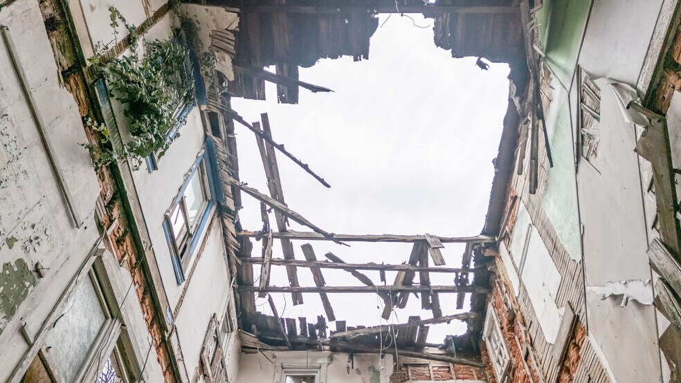 More Photos Of 1145 Thurman St, Camden Apartments For Sale